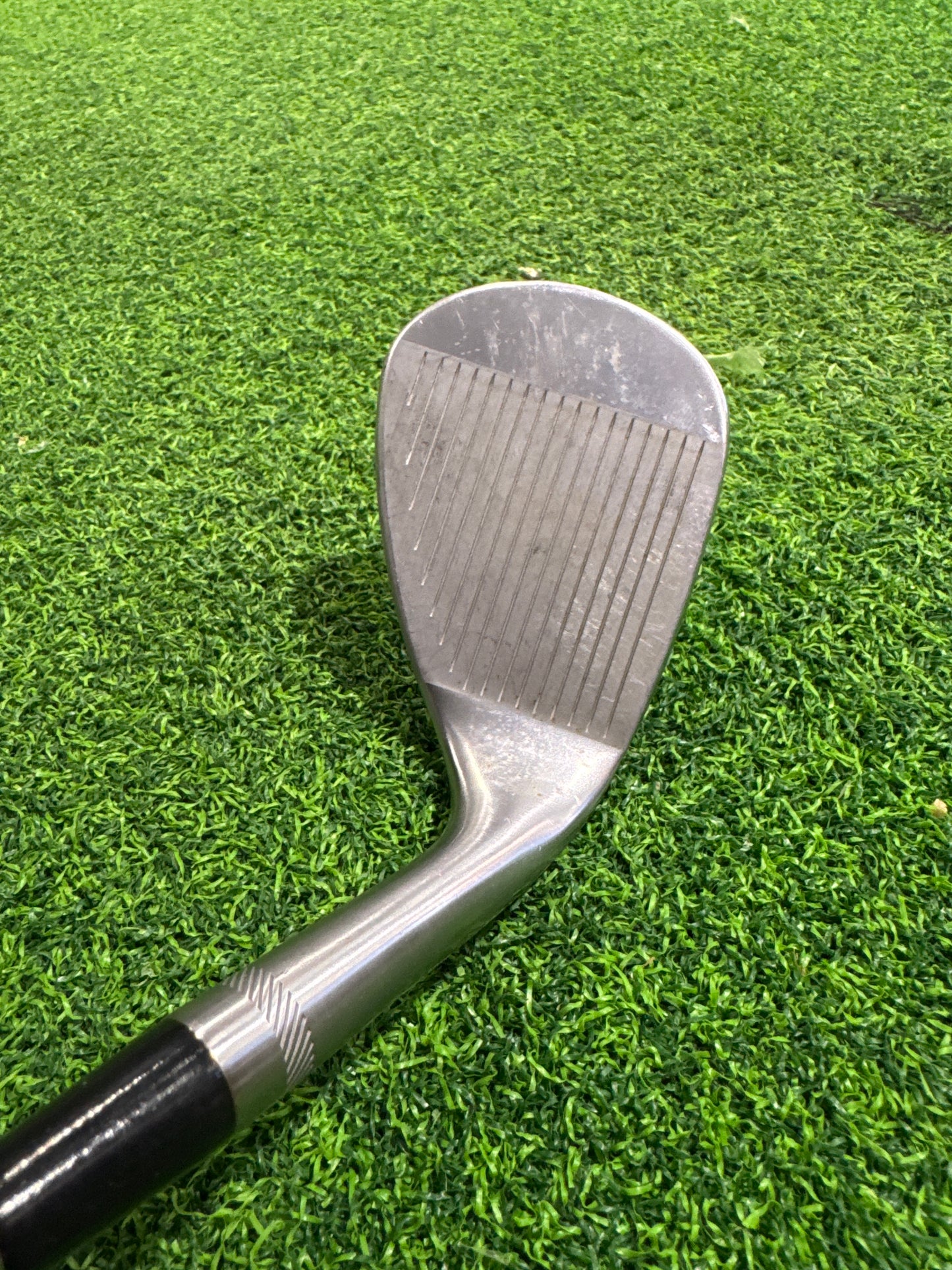 Pre-Loved  - Titleist sm10 vokey wedge 60 Degree - LH 10s