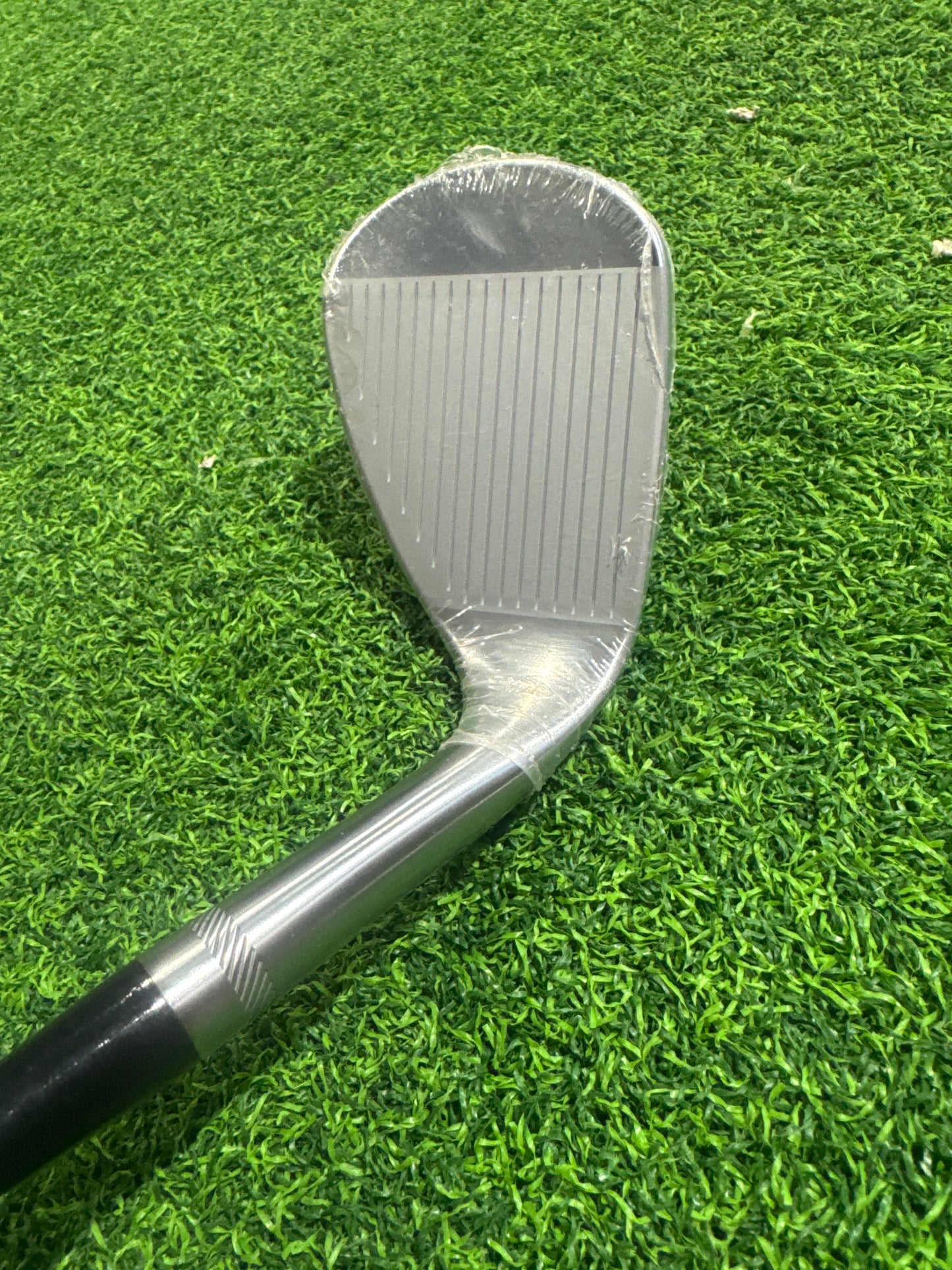 Demo - Titleist sm10 vokey wedge 60 Degree - LH 04T
