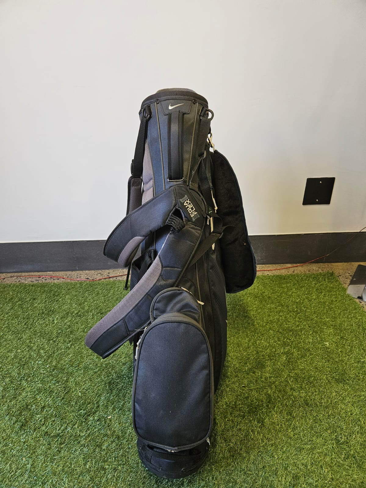 Pre-Loved Nike Stand Golf Bag