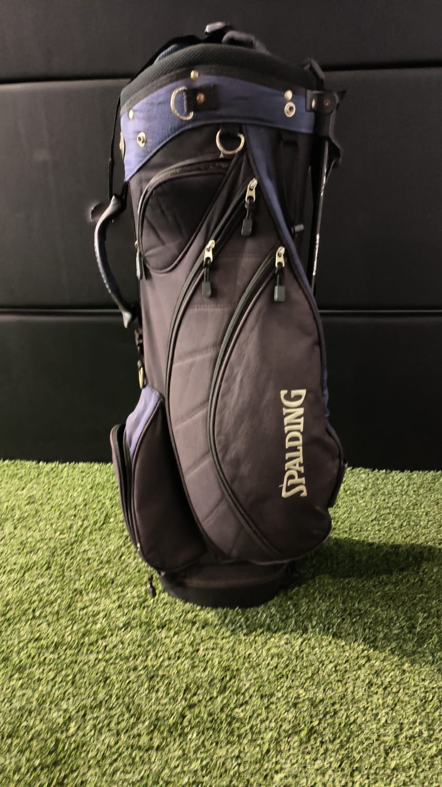 Pre-Loved Spalding Stand Bag