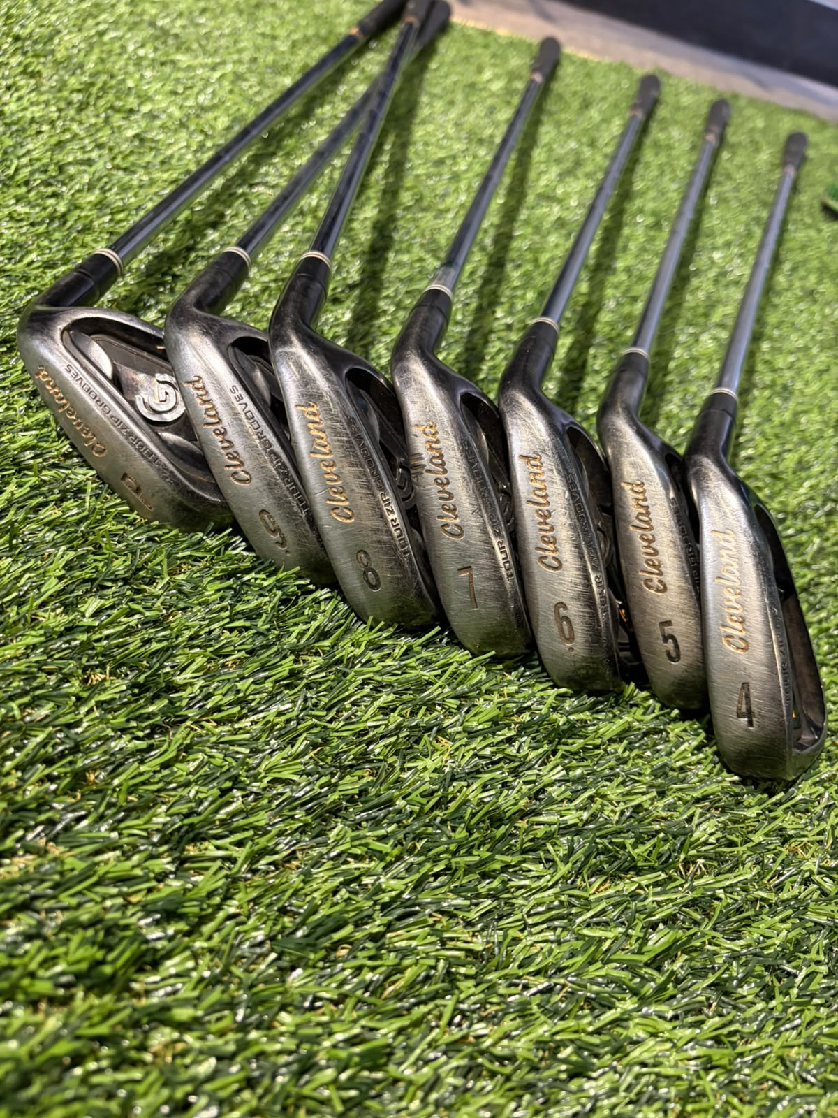 Pre-Loved Cleveland CG 7 Iron set 4-PW