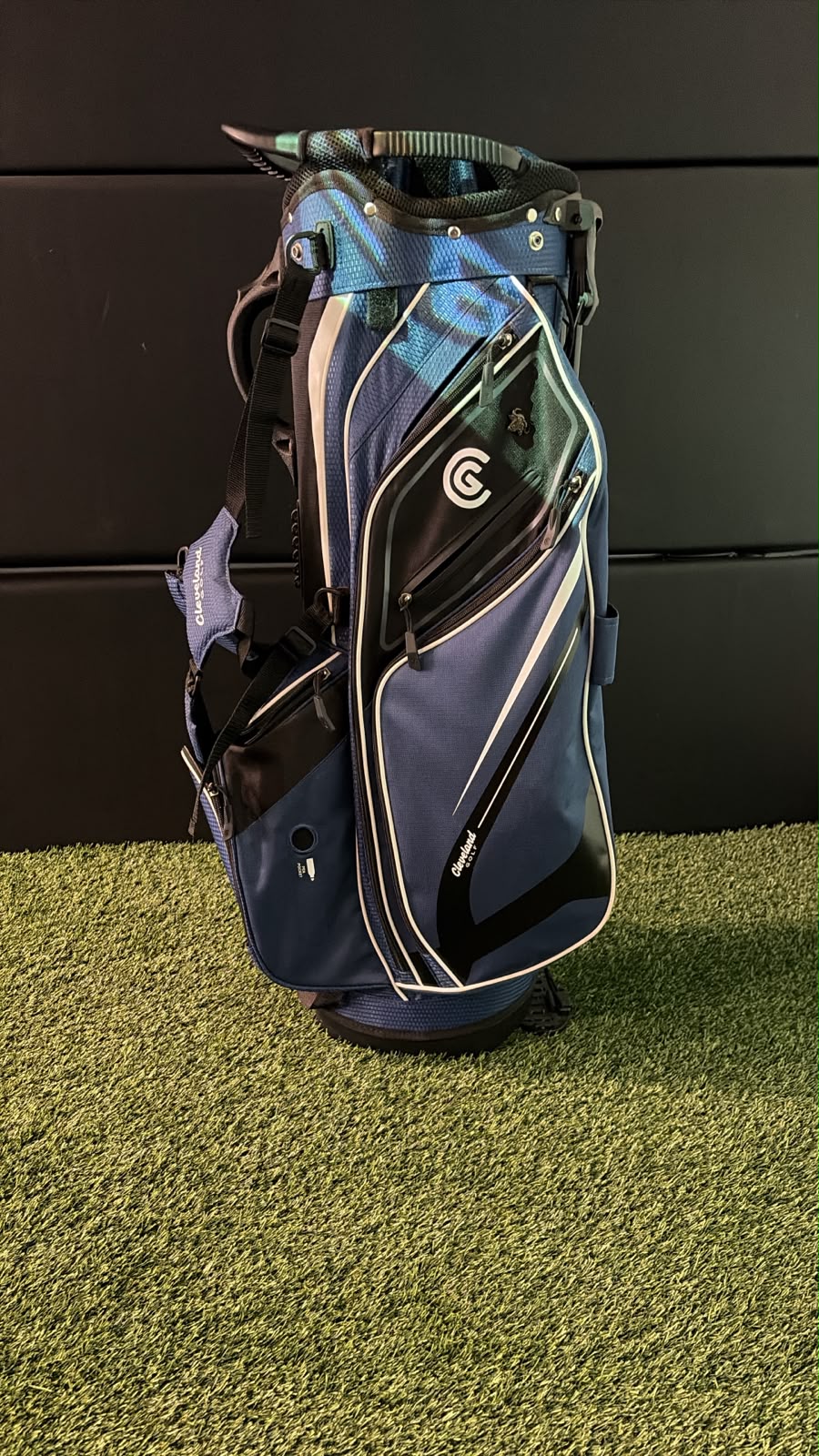 Pre-Loved Cleveland Cleveland Stand Bag 14
