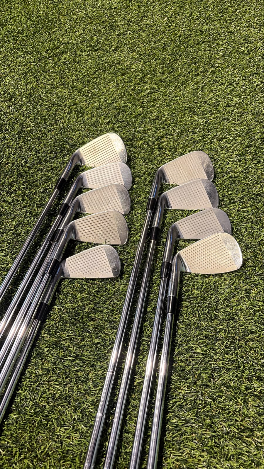 Pre-Loved Titleist 690 CB Forged 2-PW