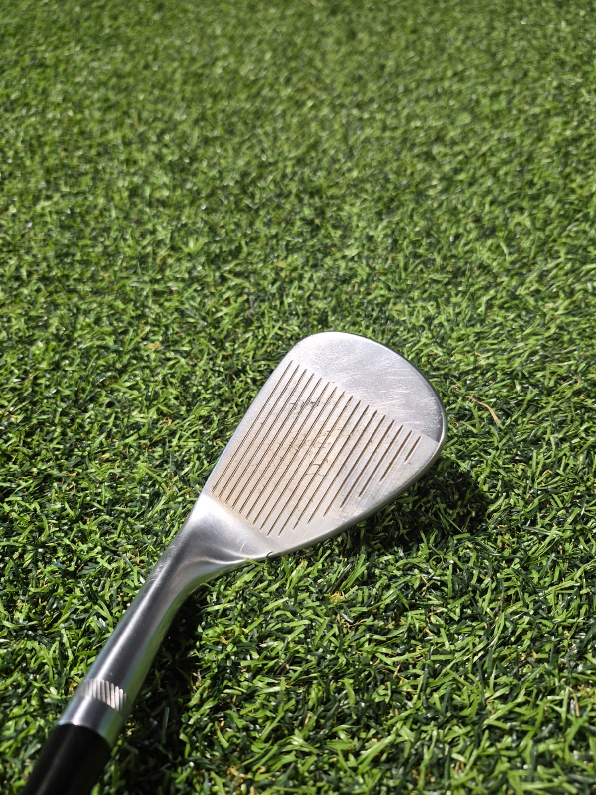 Pree-Loved Titleist sm10 vokey wedge 62 Degree - RH 08M