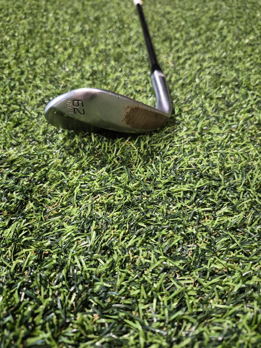 Pree-Loved Titleist sm10 vokey wedge 62 Degree - RH 08M
